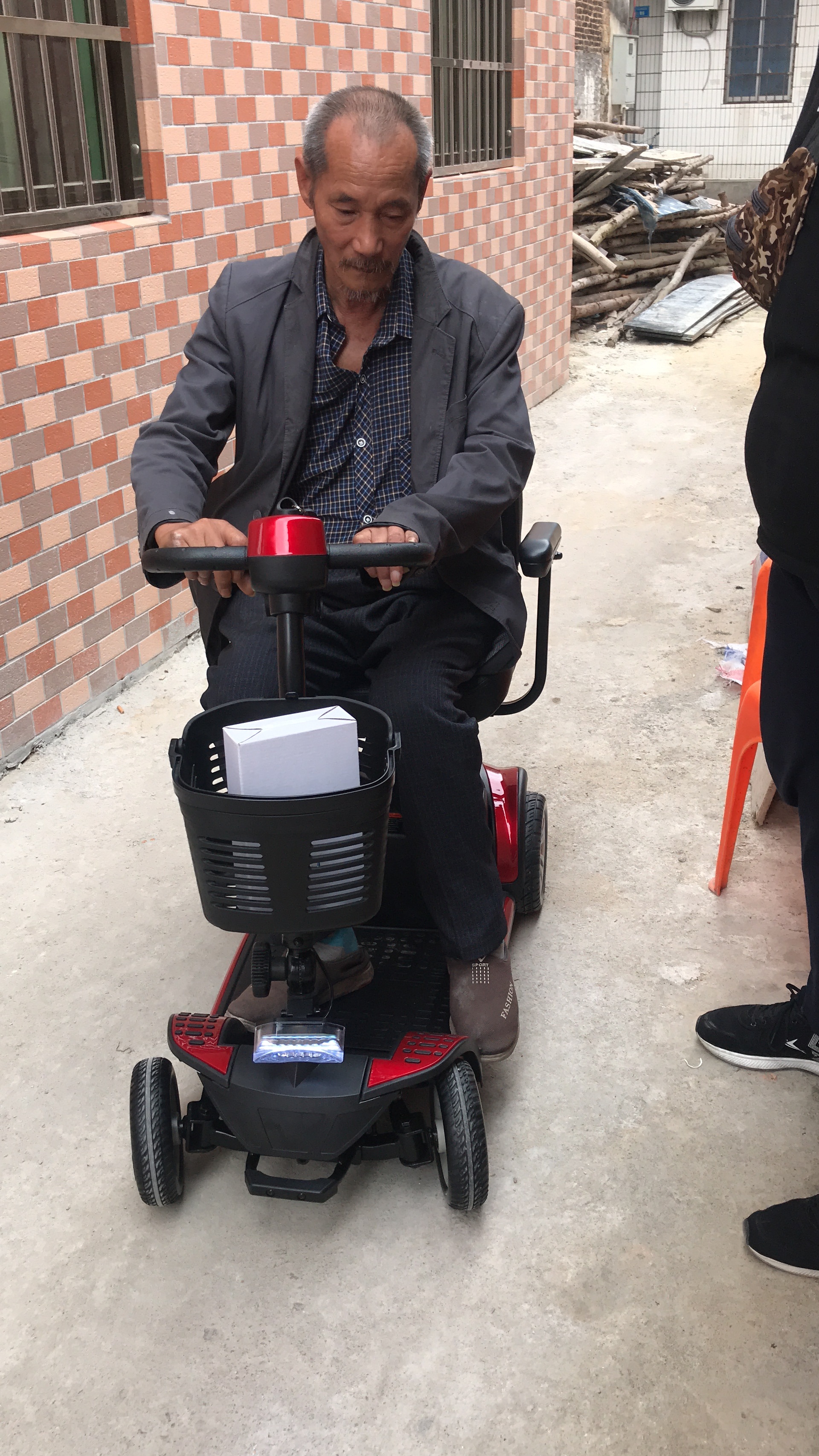 元亨老年电动代步车 元亨老年电动代步车