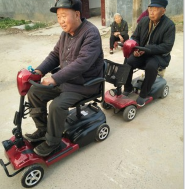 老年電動(dòng)代步車