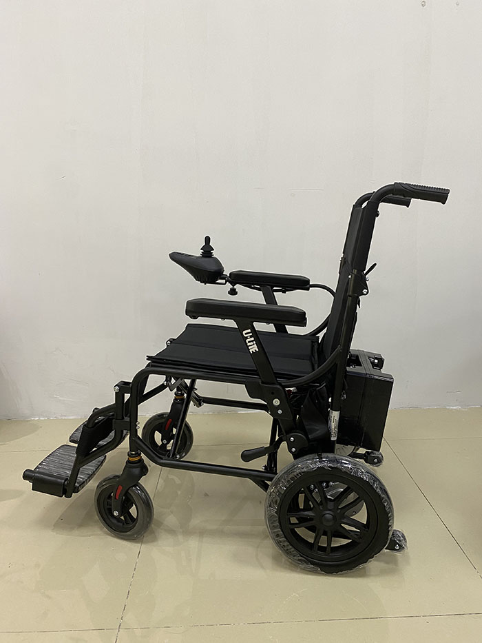 电动轮椅EY17